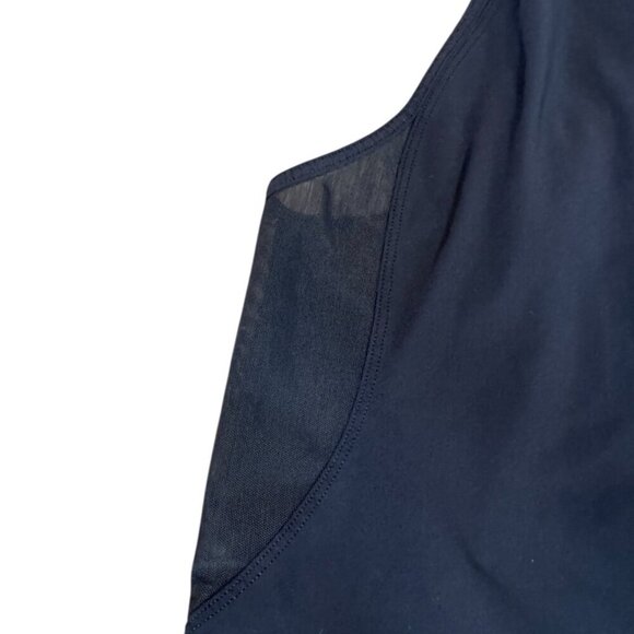 Lululemon tank top size 2 - Picture 5 of 6